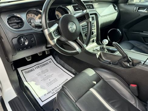 Used 2010 Ford Mustang GT RWD image 11