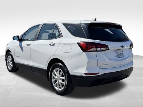 Certified 2023 Chevrolet Equinox LS image 2