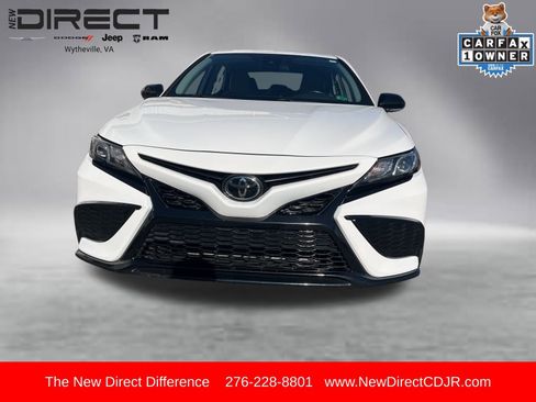 Used 2024 Toyota Camry SE image 11