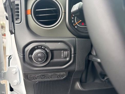 New 2026 Jeep Gladiator Mojave AWD/4WD image 25