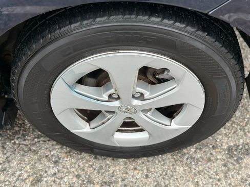 Used 2014 Toyota Prius Four w/ Solar Roof Package image 26