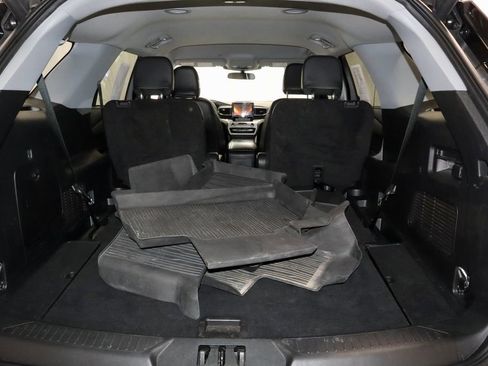 Certified 2024 Ford Explorer XLT w/ Equipment Group 202A AWD/4WD image 14