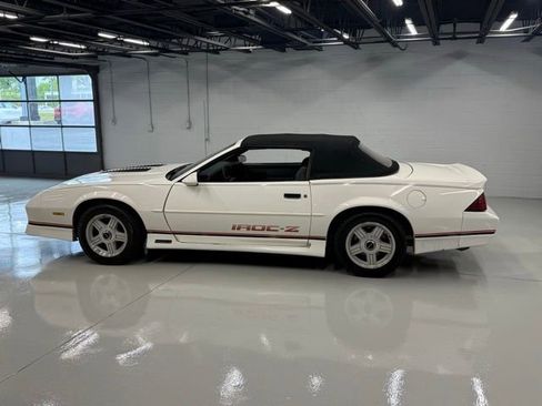 Used 1990 Chevrolet Camaro RS RWD image 12