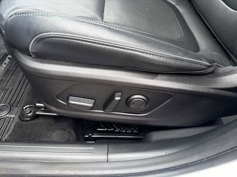 Certified 2023 Hyundai Tucson Limited w/ Winter Package image 20