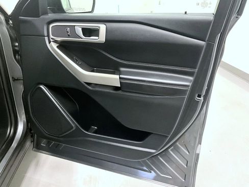 Used 2023 Ford Explorer XLT w/ Equipment Group 202A image 16