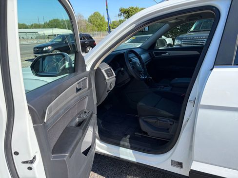 Used 2018 Volkswagen Atlas S image 9