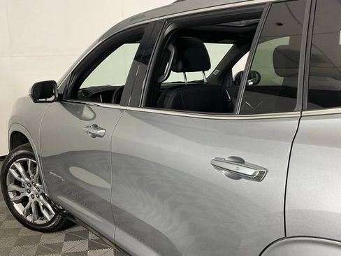 Used 2025 GMC Acadia Denali w/ Super Cruise Package AWD/4WD image 38