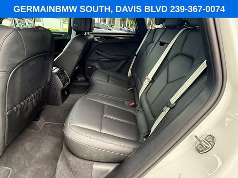 Used 2022 Porsche Macan S AWD/4WD image 16