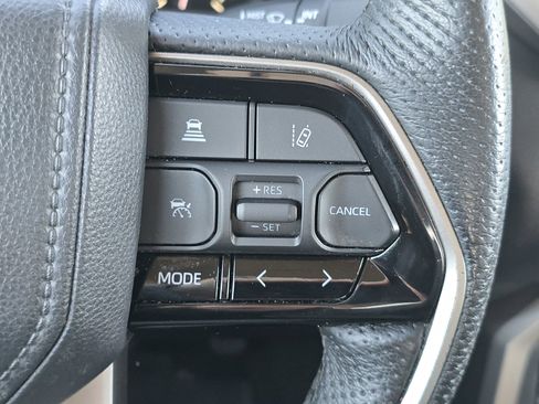 Used 2022 Toyota Tundra SR5 w/ SR5 Premium Package image 17