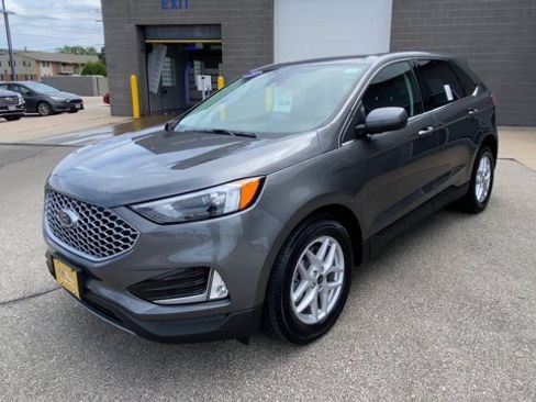 Certified 2023 Ford Edge SEL w/ Convenience Package AWD/4WD image 5