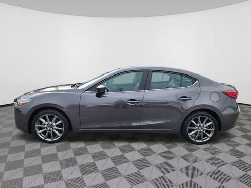 Used 2018 MAZDA MAZDA3 Touring image 5