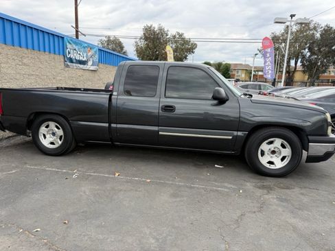Used 2004 Chevrolet Silverado 1500 LS w/ Light Duty Power Package RWD image 5