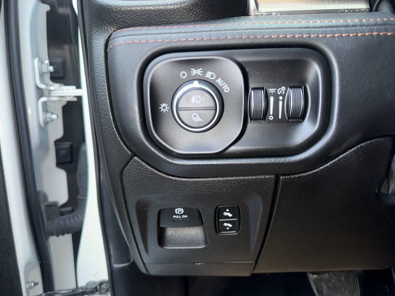 Used 2019 RAM 1500 Laramie Longhorn w/ Bed Utility Group AWD/4WD image 34