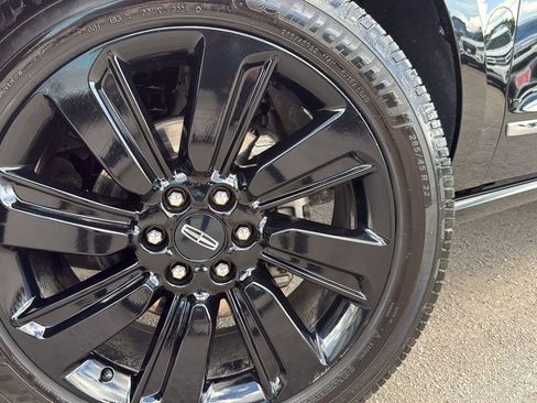 Used 2022 Lincoln Navigator L Reserve AWD/4WD image 27