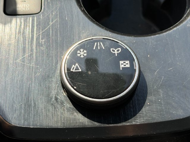 Used 2024 Nissan Rogue S AWD/4WD image 26
