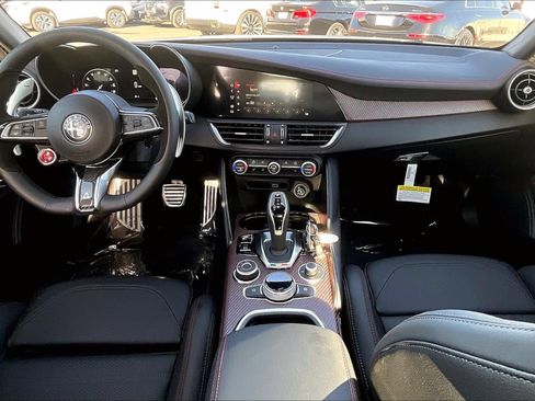 New 2024 Alfa Romeo Giulia Quadrifoglio image 5
