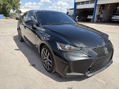 Used 2020 Lexus IS 350 F Sport w/ F Sport Package RWD image 9