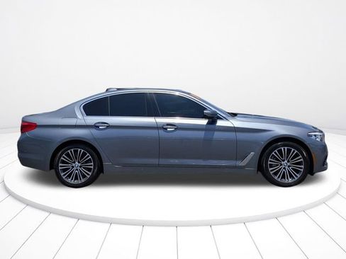 Used 2017 BMW 530i xDrive w/ Premium Package AWD/4WD image 2