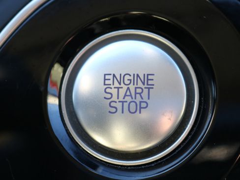 Used 2019 Genesis G70 2.0T Advanced w/ Elite Package image 17