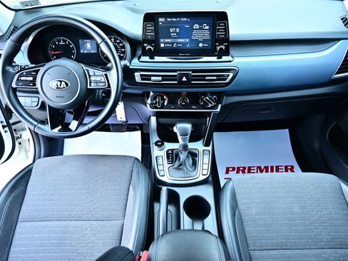 Used 2021 Kia Seltos S AWD/4WD image 16