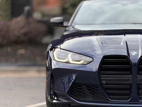 Used 2021 BMW M4 Competition w/ Executive Package image 4