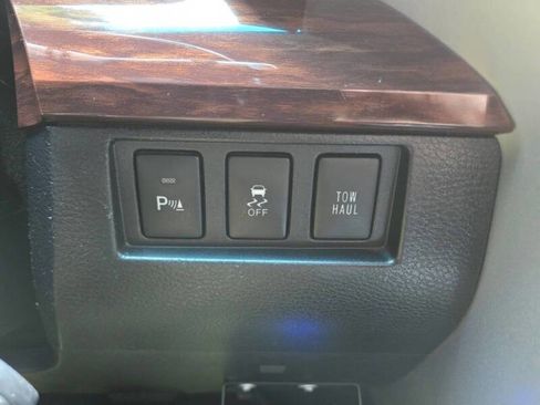 Used 2014 Toyota Tundra Limited w/ Limited Premium Package AWD/4WD image 24
