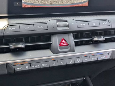 Certified 2025 Kia K4 FWD image 24