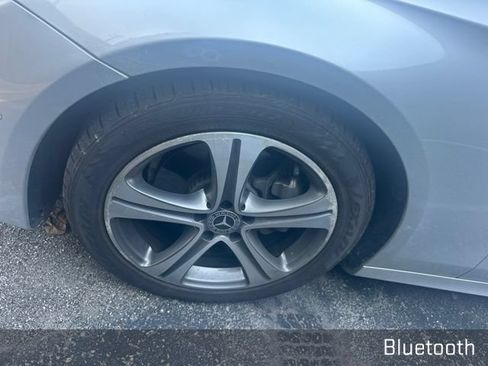 Used 2018 Mercedes-Benz E 300 4MATIC image 3