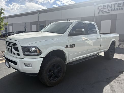 Used 2018 RAM 2500 Laramie w/ Sport Appearance Group AWD/4WD image 3
