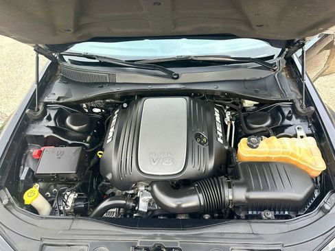 Used 2013 Chrysler 300 C w/ Harman Kardon Audio Group RWD image 37