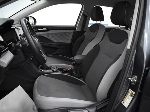 Used 2024 Volkswagen Taos S image 18