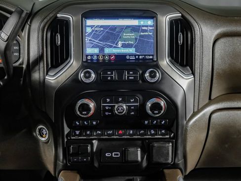 Used 2022 GMC Sierra 2500 Denali w/ Denali Ultimate Package AWD/4WD image 23
