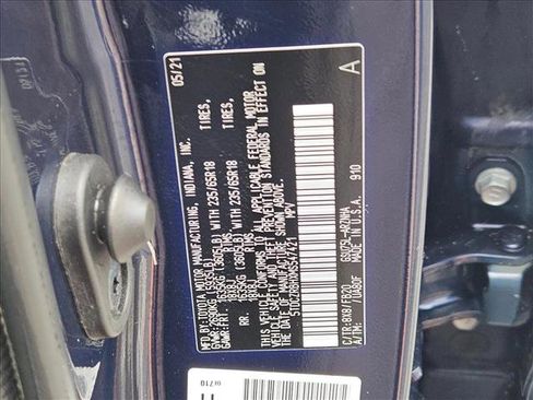 Used 2021 Toyota Highlander L image 25