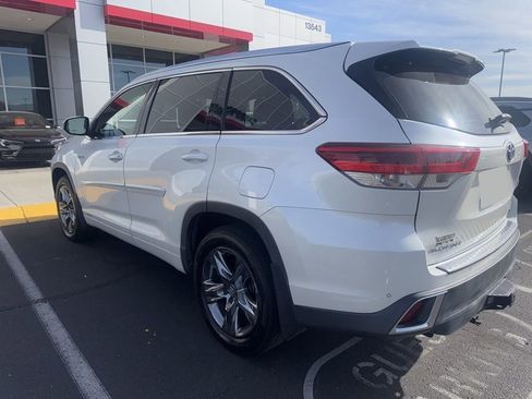 Used 2019 Toyota Highlander Limited image 4