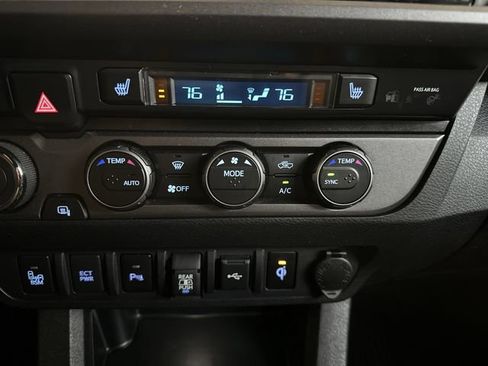 Used 2023 Toyota Tacoma TRD Sport image 21