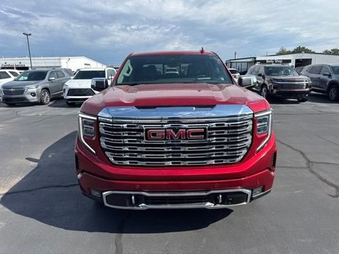 Used 2023 GMC Sierra 1500 Denali w/ Technology Package AWD/4WD image 8