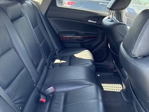 Used 2010 Honda Crosstour EX-L image 16