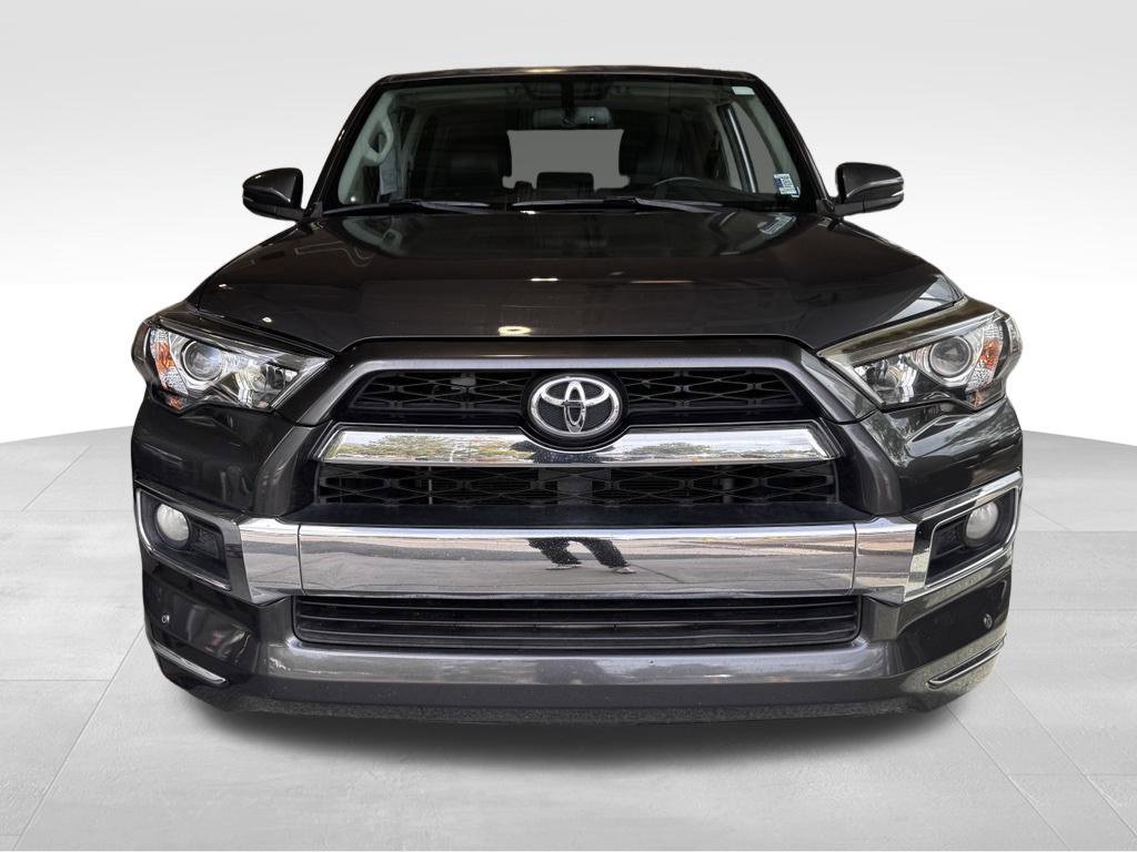 Used 2018 Toyota 4Runner Limited AWD/4WD image 2