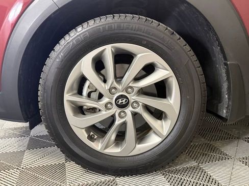 Used 2017 Hyundai Tucson SE Plus AWD/4WD image 9