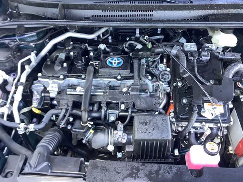 Used 2024 Toyota Corolla SE w/ SE Package AWD/4WD image 10