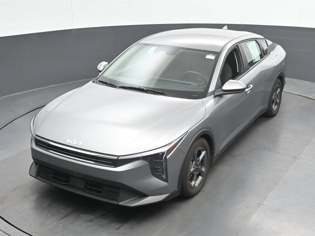 Used 2025 Kia K4 FWD image 33