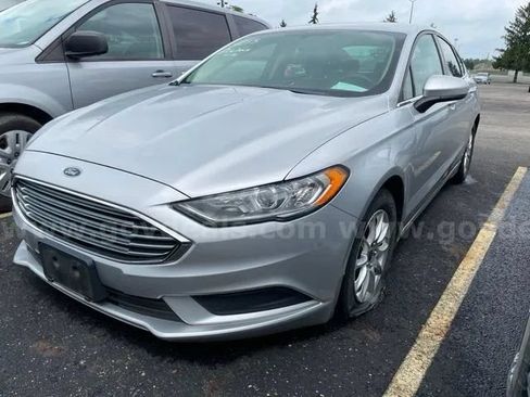 Used 2017 Ford Fusion S FWD image 3