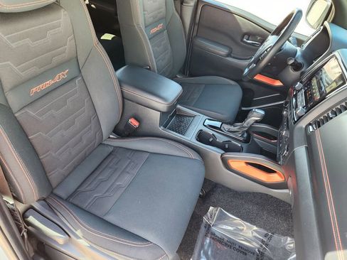 Used 2023 Nissan Frontier PRO-4X w/ Pro Convenience Package image 11