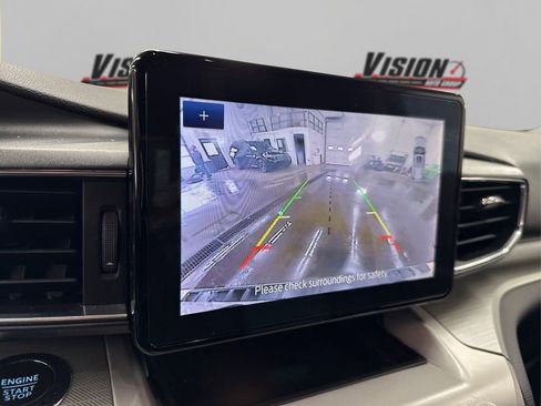 Used 2024 Ford Explorer XLT w/ Equipment Group 202A image 29