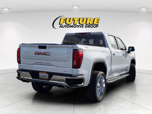 Used 2022 GMC Sierra 1500 SLT w/ SLT Premium Package image 4