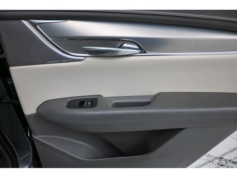 Used 2022 Cadillac XT5 Premium Luxury image 19