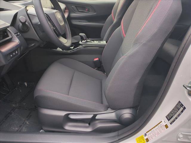 Used 2026 Toyota Prius Plug-In Hybrid FWD image 16