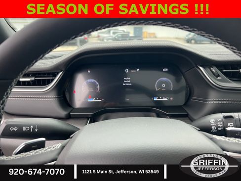 New 2025 Jeep Grand Cherokee Limited w/ Luxury Tech Group II image 23