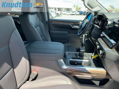 New 2026 Chevrolet Silverado 1500 LT Trail Boss AWD/4WD image 13