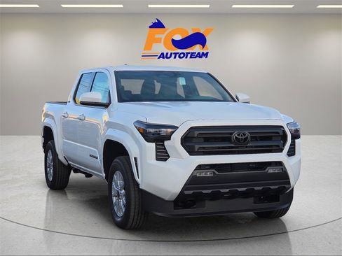 New 2026 Toyota Tacoma SR5 image 7